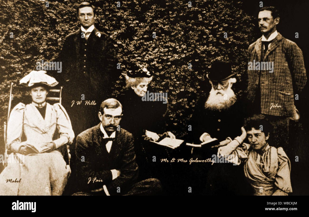 Eine Familie Foto, John Galsworthy, Schriftsteller mit seiner Mutter und seinem Vater, Lily Galsworthy, Mabel Galsworthy, J W Hügel und J Fair Stockfoto