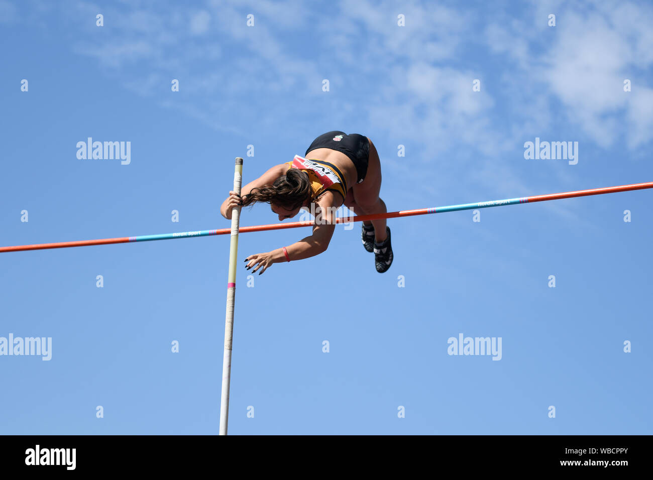 Birmingham, Großbritannien. 25 August, 2019. Jade IVE von Sutton & District in Aktion während der Frauen Stabhochsprung an der Muller britischen Leichtathletik WM Alexander Stadium, Birmingham, England Stockfoto