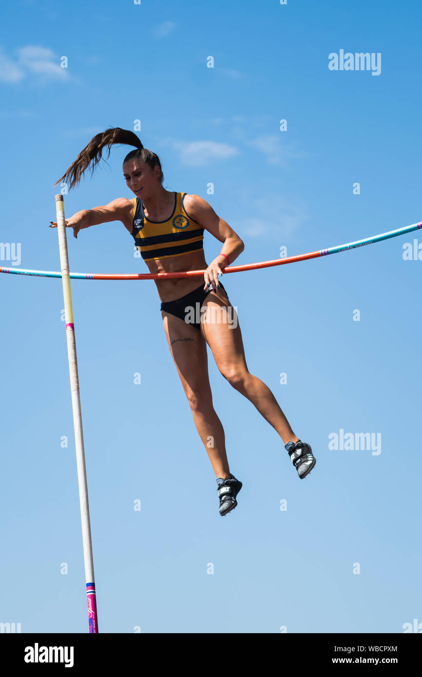 Birmingham, Großbritannien. 25 August, 2019. Jade IVE von Sutton & District in Aktion während der Frauen Stabhochsprung an der Muller britischen Leichtathletik WM Alexander Stadium, Birmingham, England Stockfoto