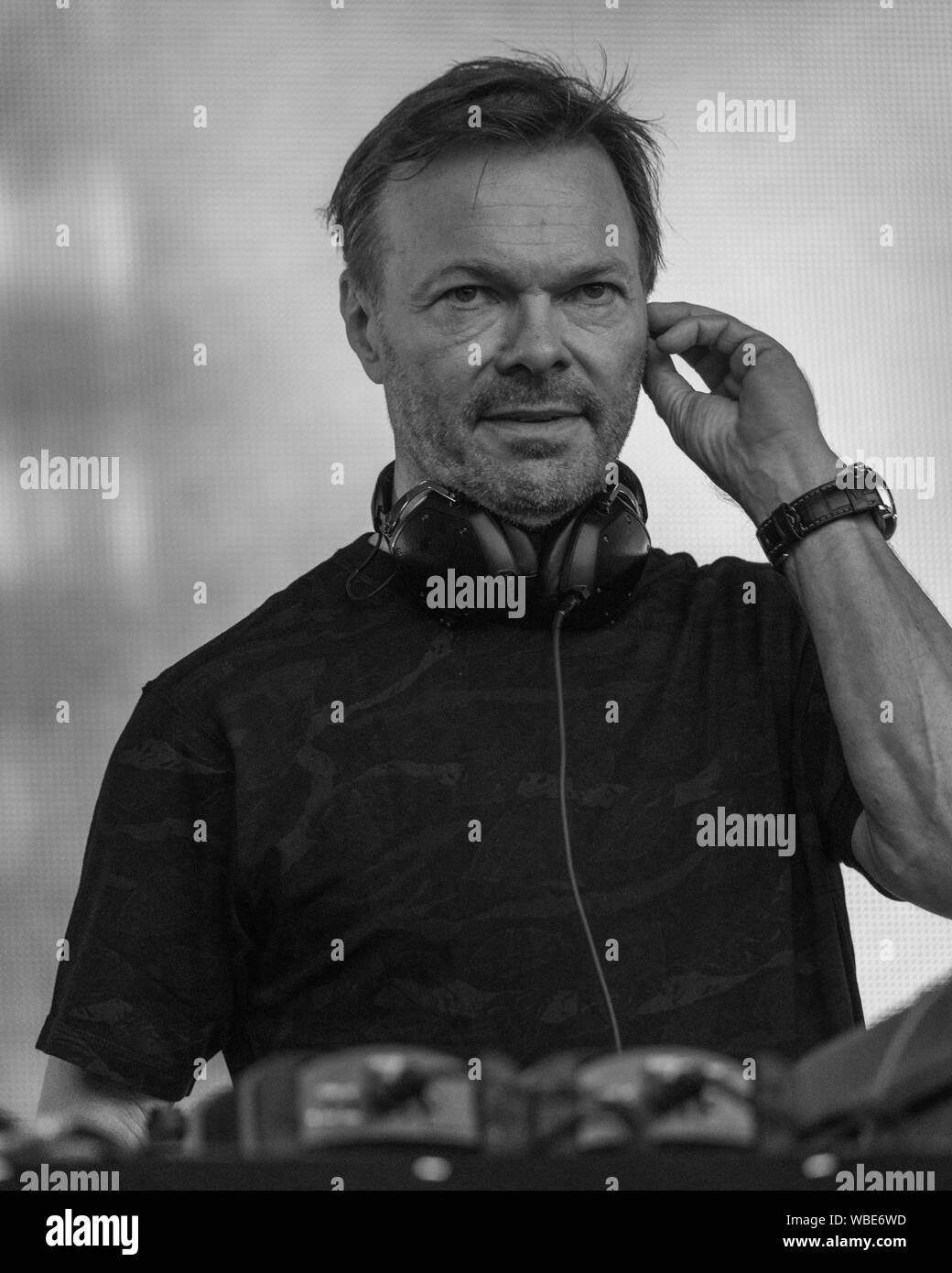 Pete Tong bei Konzerten in den Gärten an der De Montfort Hall in