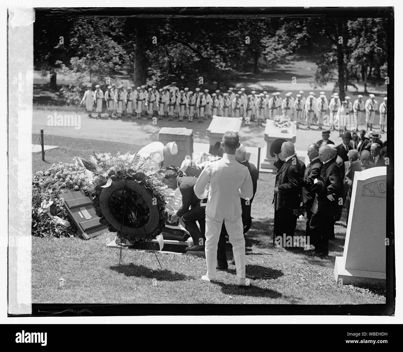 Beerdigung Adml. Sigabee, [7/23/23] Abstract / Medium: Nationale Foto- Sammlung Stockfoto