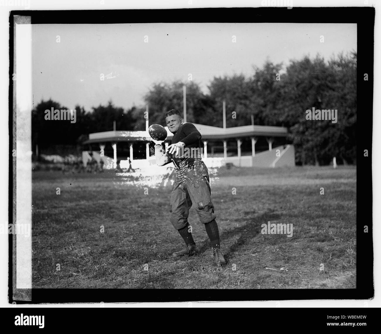 G.G. Dufour, Q. B., Georgetown, '21 Abstract / Medium: Nationale Foto- Sammlung Stockfoto