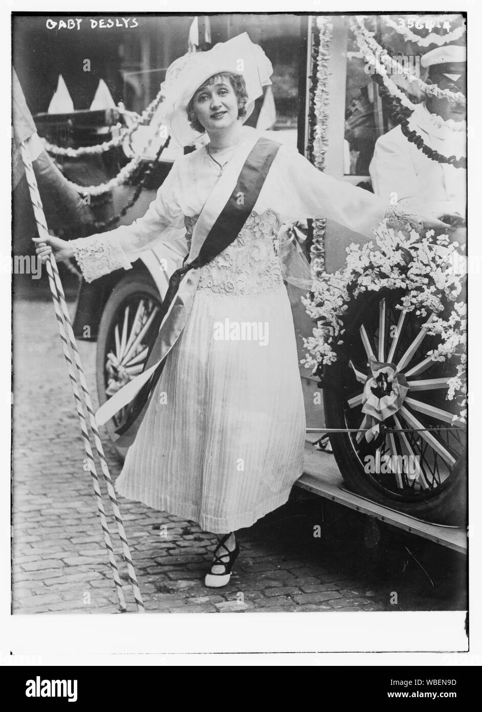 Gaby Deslys Abstract / Medium: 1 Negativ: Glas; 5 x 7 in. oder kleiner. Stockfoto