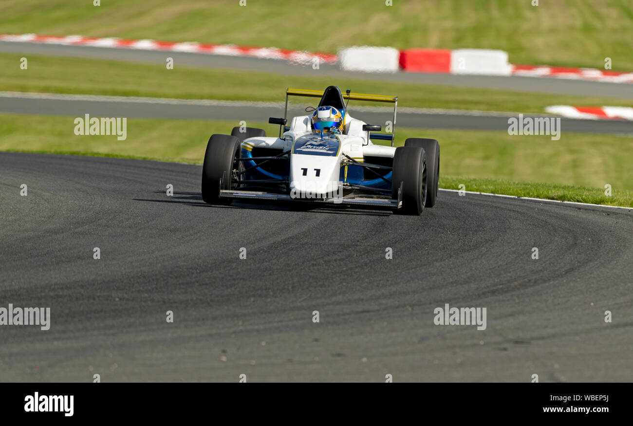 Auto 11, von Lukas Browning, Richardson Racing, F4 Meisterschaft Freitag Session 2 angetrieben Stockfoto