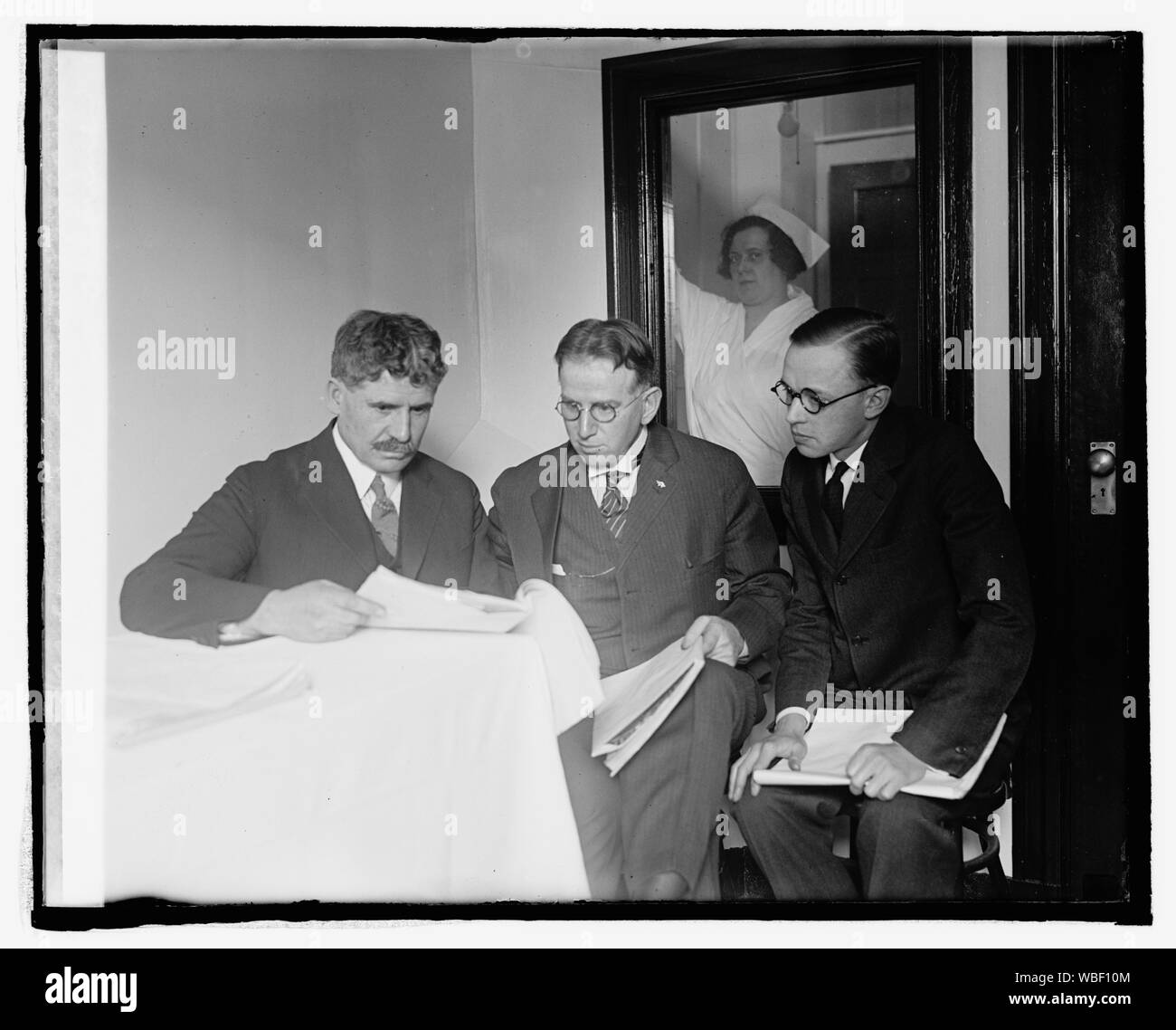 Gen. Frier versucht, chlorgas Kammer auf der Vet. Bureau, [3/16/25] Abstract / Medium: 1 Negativ: Glas; 4 x 5 in. oder kleiner Stockfoto