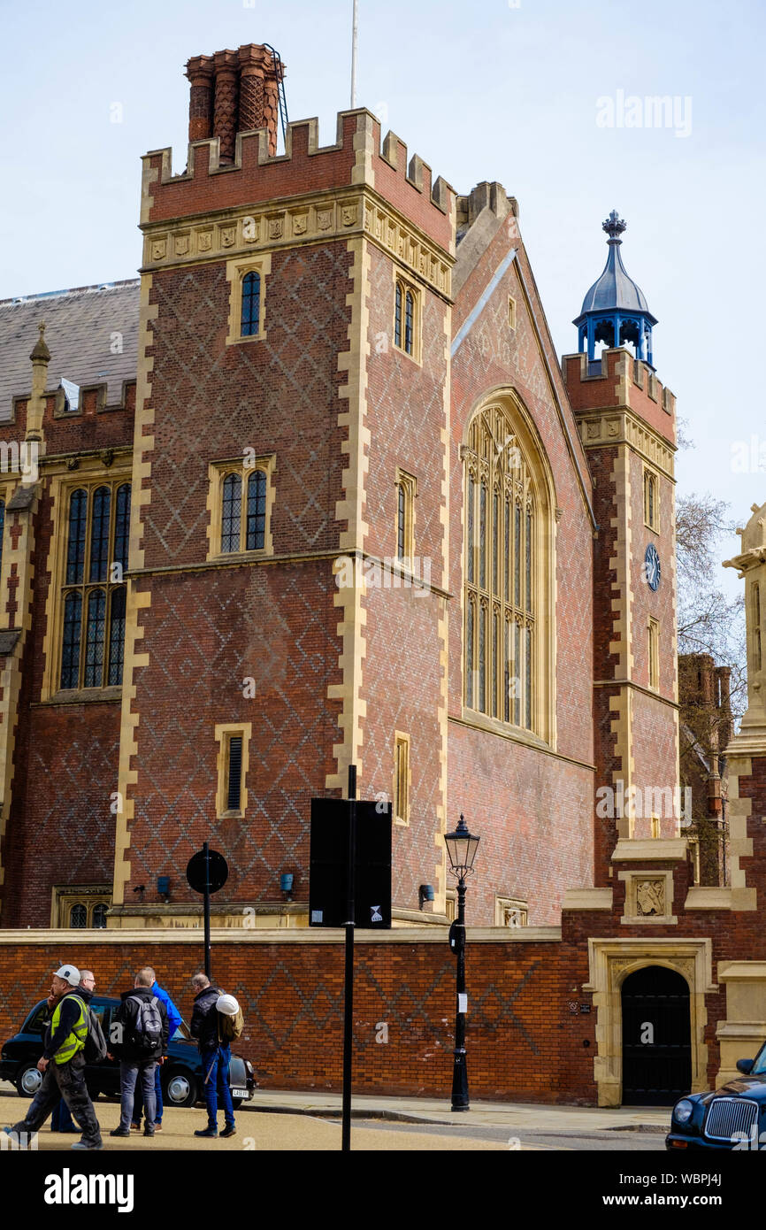 Die große Halle, die auch als die neue Halle bekannt, ist ein denkmalgeschütztes Gebäude in Lincoln's Inn, London WC 2 aufgeführt. Stockfoto