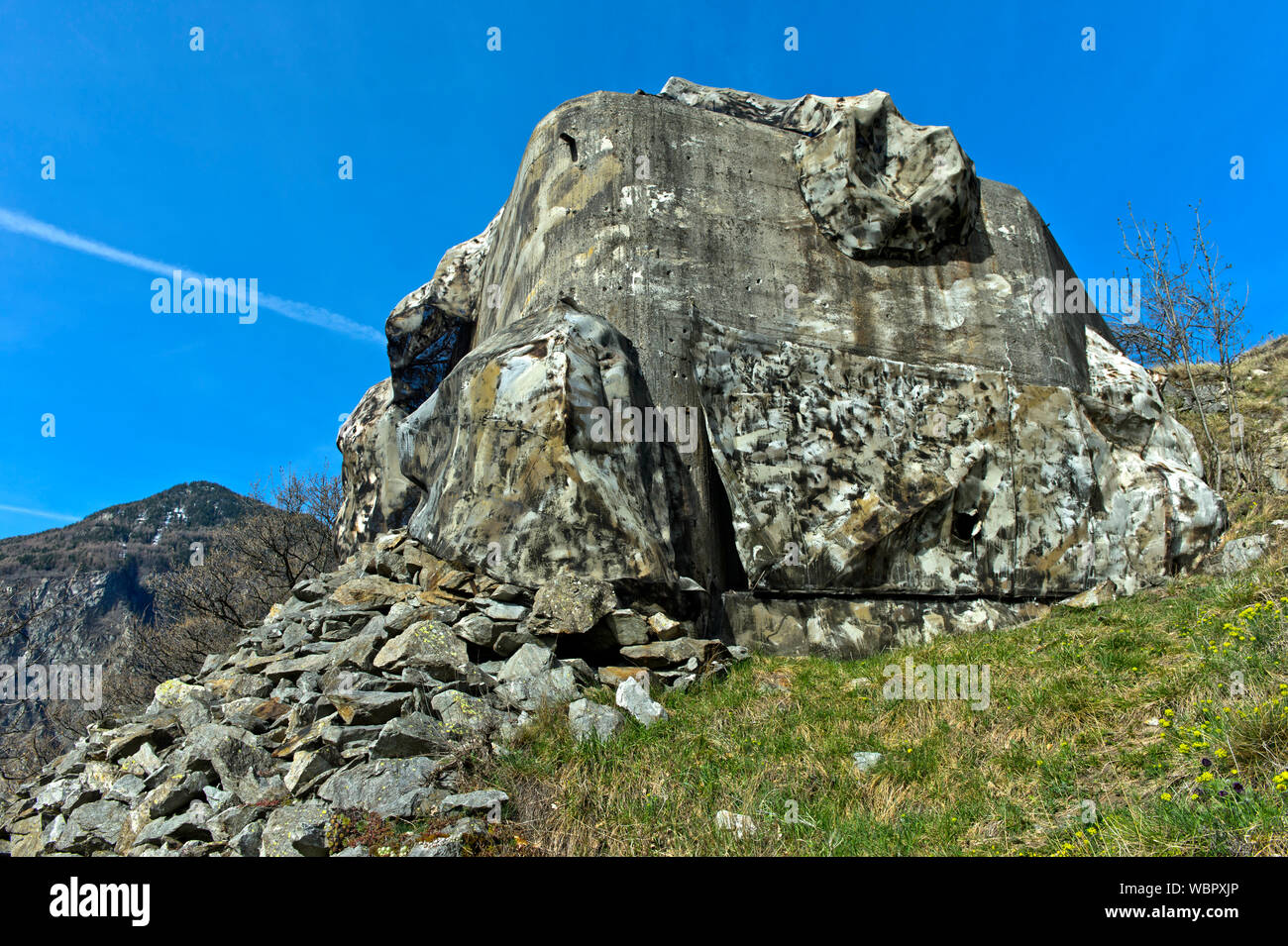 Deaktiviert Bunker der Schweizer Armee, Artillerie Festung Follateres