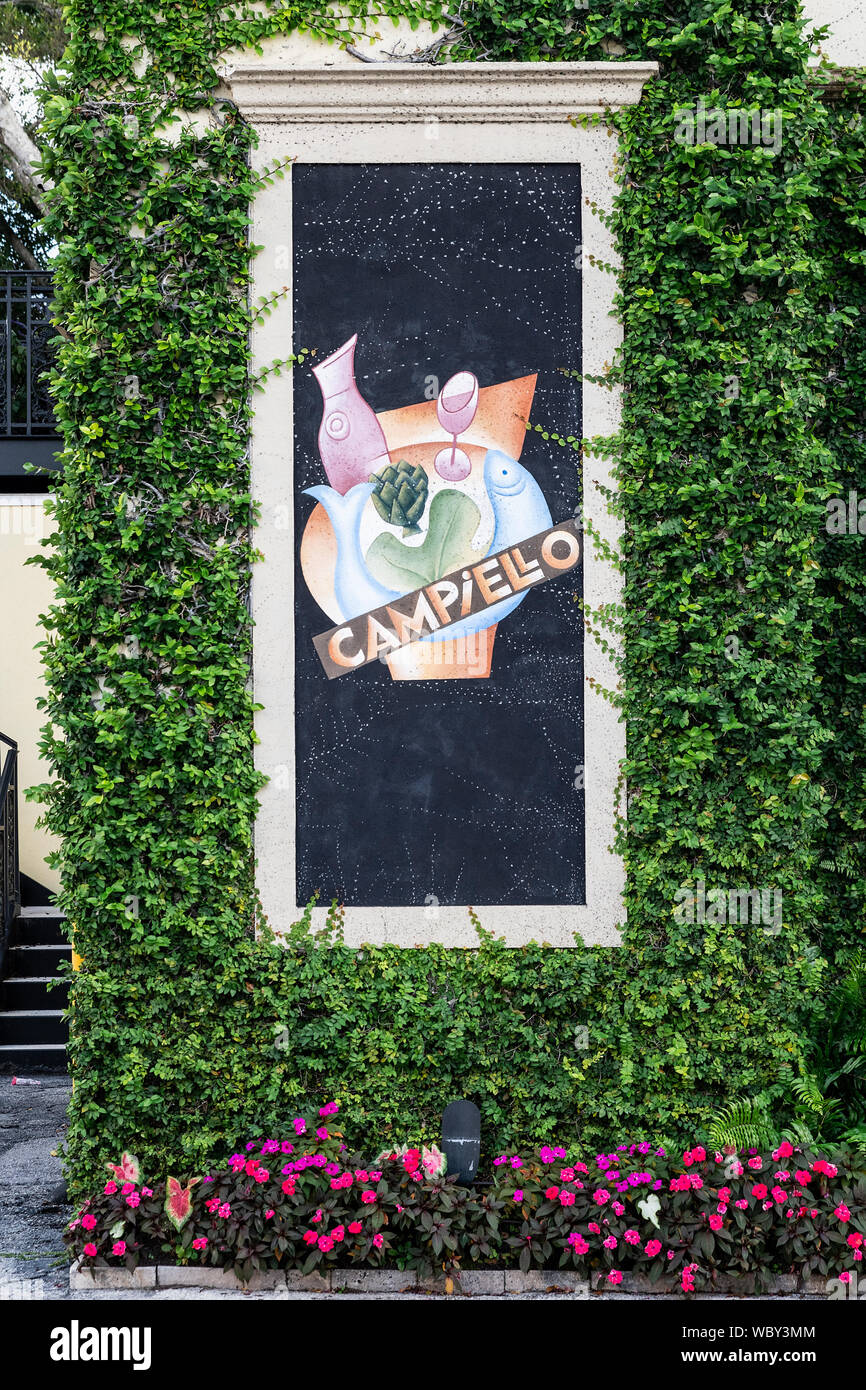 Campiello Restaurant außen, Naples, Florida, USA. Stockfoto