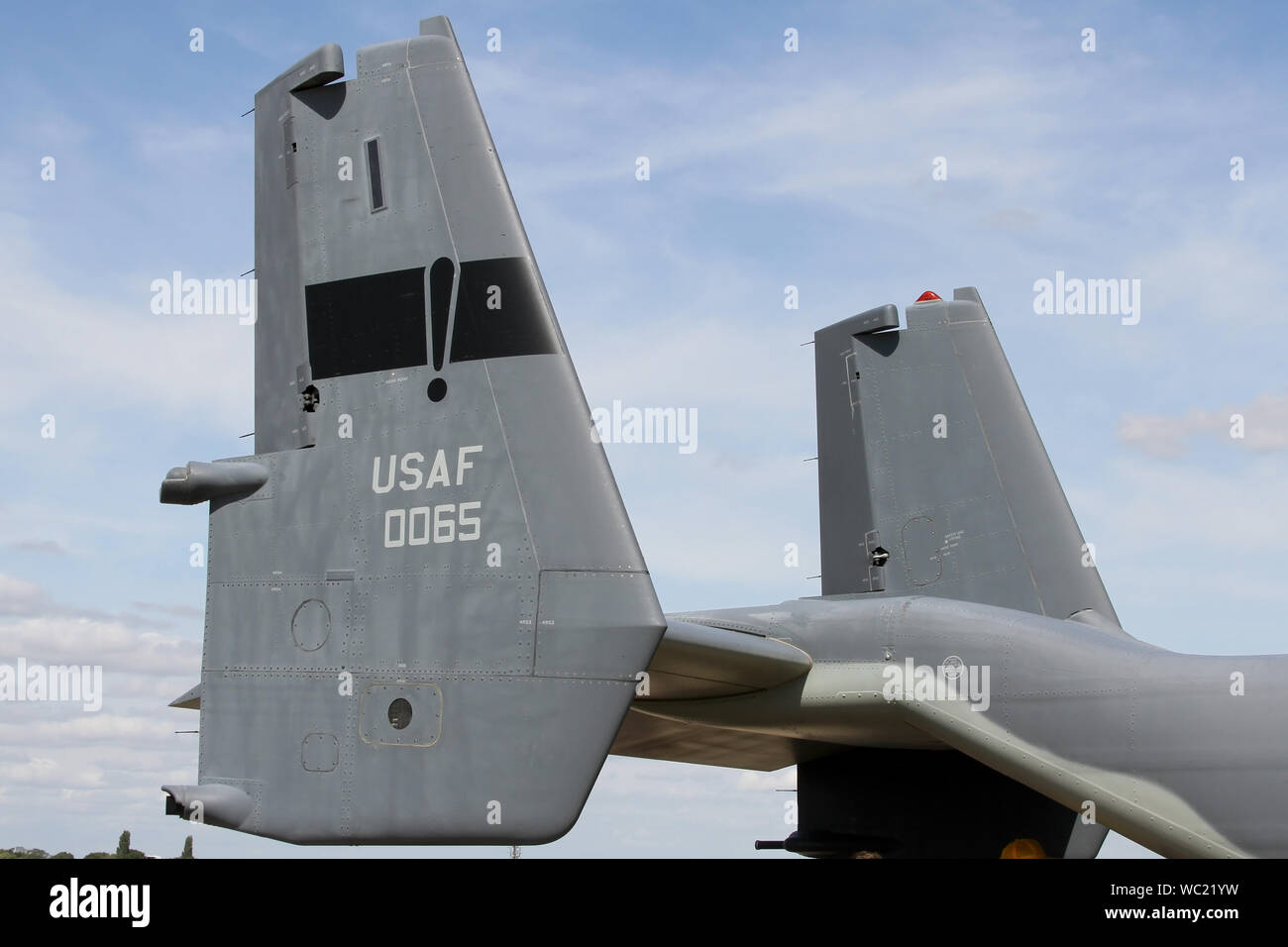 Schwanz eines USAF CV-22 Osprey im Static Display auf der Wattisham Familien Tag. Das Flugzeug trägt spezielle D-Markierungen. Stockfoto