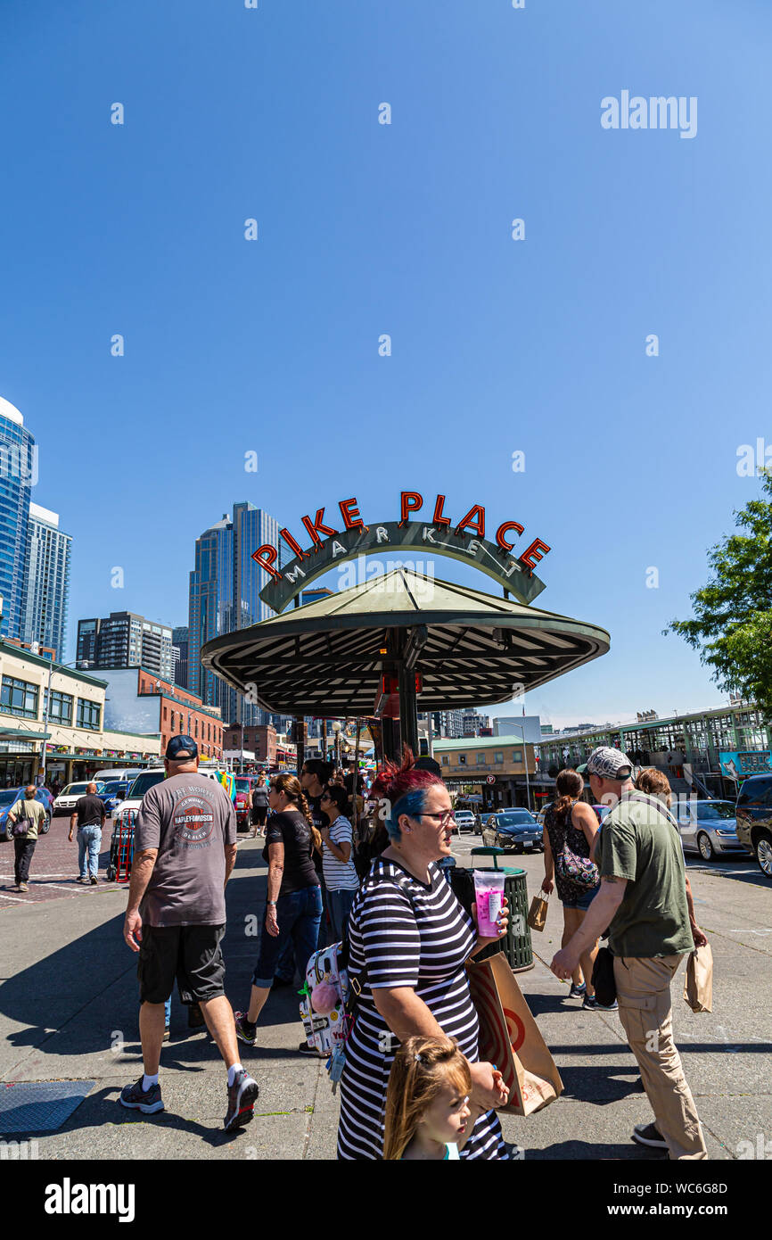 Ein Blick über den berühmten Pike Place Market in Seattle, Washington, USA Stockfoto
