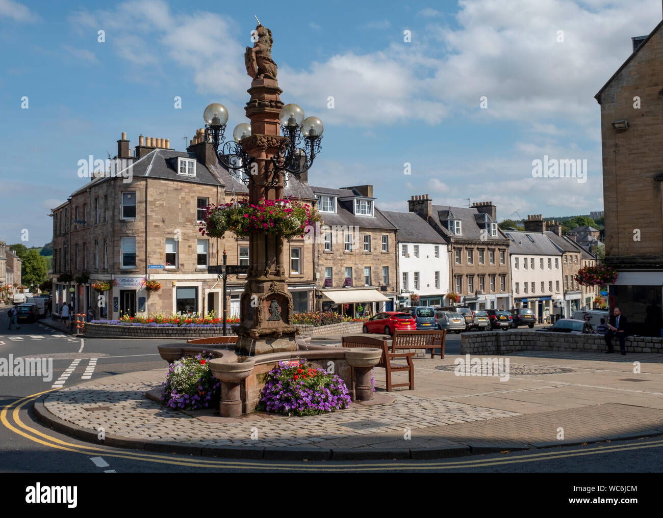 Das Jubiläum Brunnen auf dem Marktplatz Jedburgh, Scottish Borders. Stockfoto