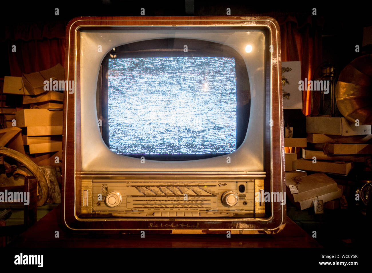 Close Up Von Altmodischer Fernseher Stockfotografie Alamy