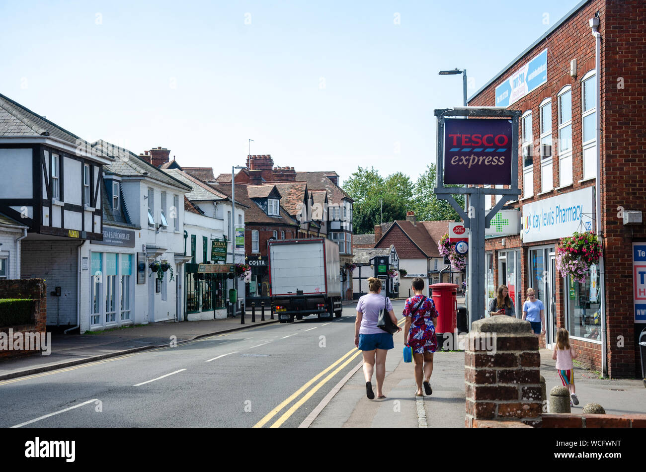 Sops in der Mitte des Dorfes Twyford in Berkshire, Großbritannien Stockfoto