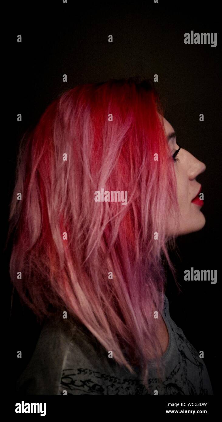 Schwarz Gefarbt Stockfotos Und Bilder Kaufen Alamy