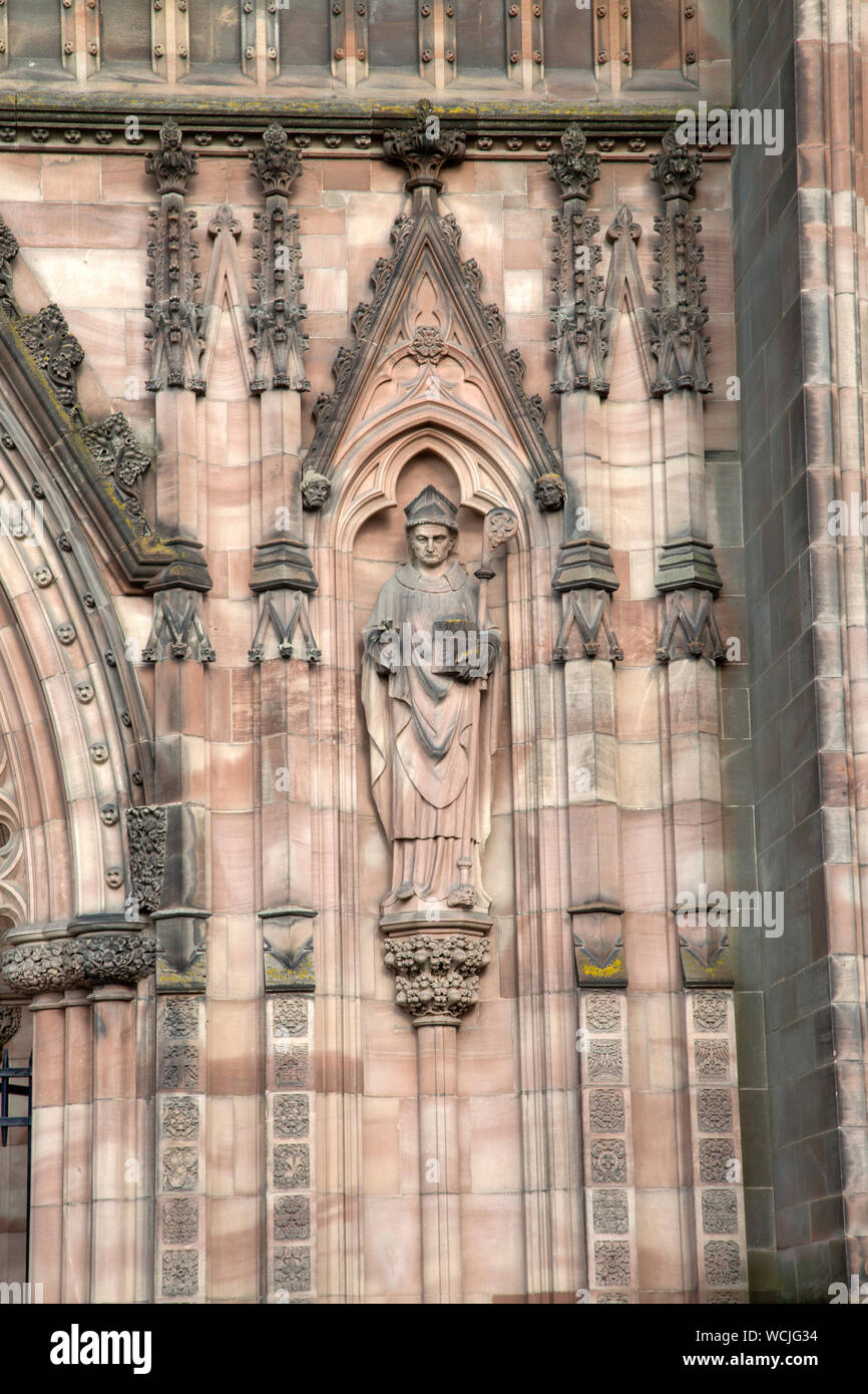 Saint auf Kathedrale Kirche Fassade, Hereford, England, Großbritannien Stockfoto