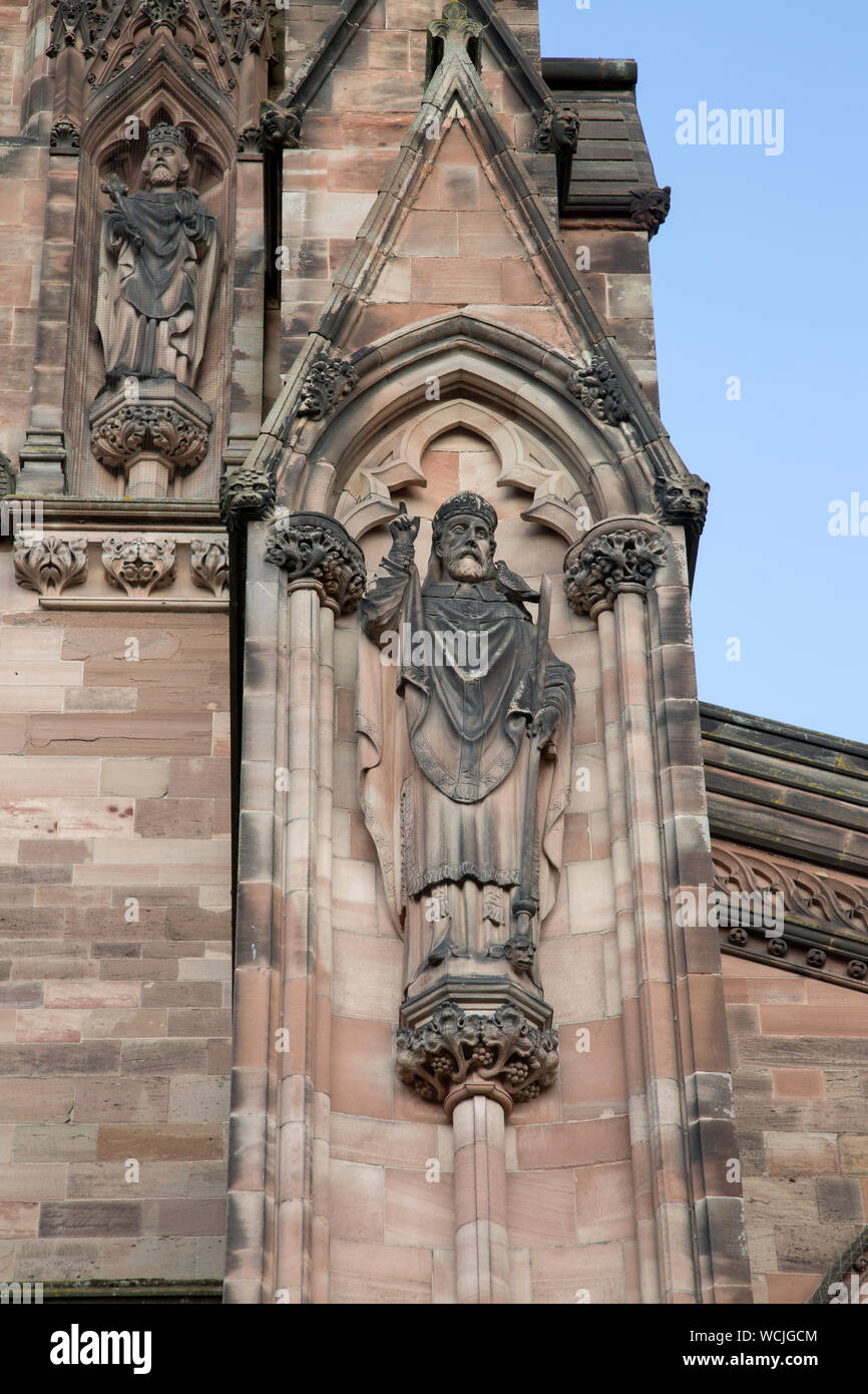 Saint auf Kathedrale Kirche Fassade, Hereford, England, Großbritannien Stockfoto