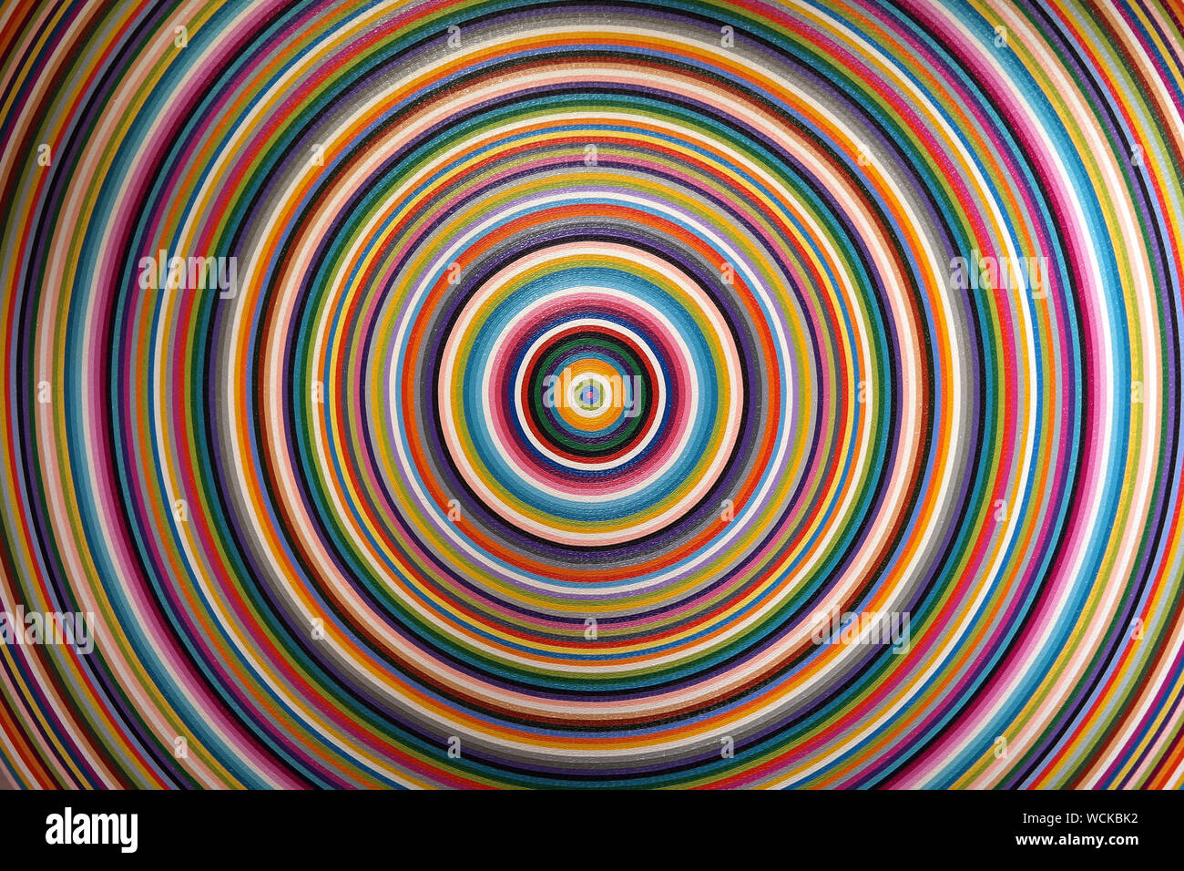 Runde abstrakt geschwungene Streifen Hintergrund. Farbe Swirl Vector Illustration im Retro Style. Ewige Swirl. Hintergrund. Stockfoto