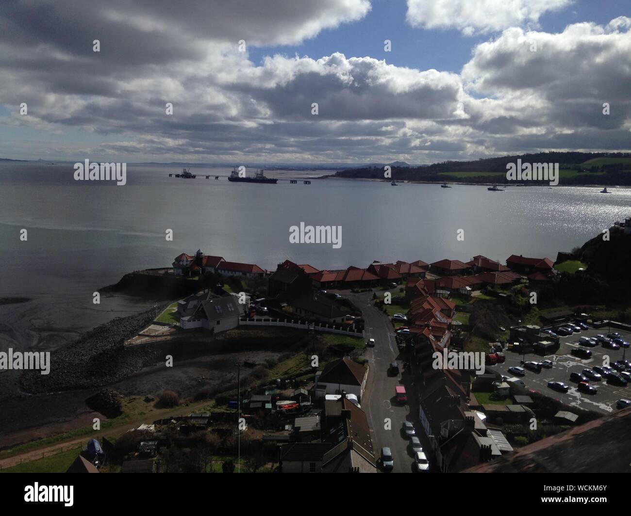 Ansicht des Stadtbildes gegen bewölktem Himmel Stockfoto
