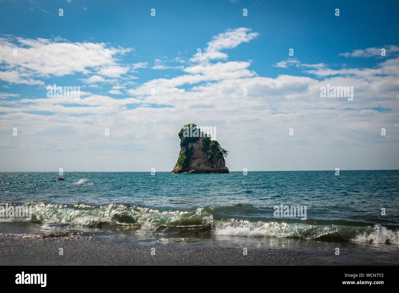 Die kleine Quesillo Insel im Pazifischen Ozean vor der Tumaco Strand Stockfoto