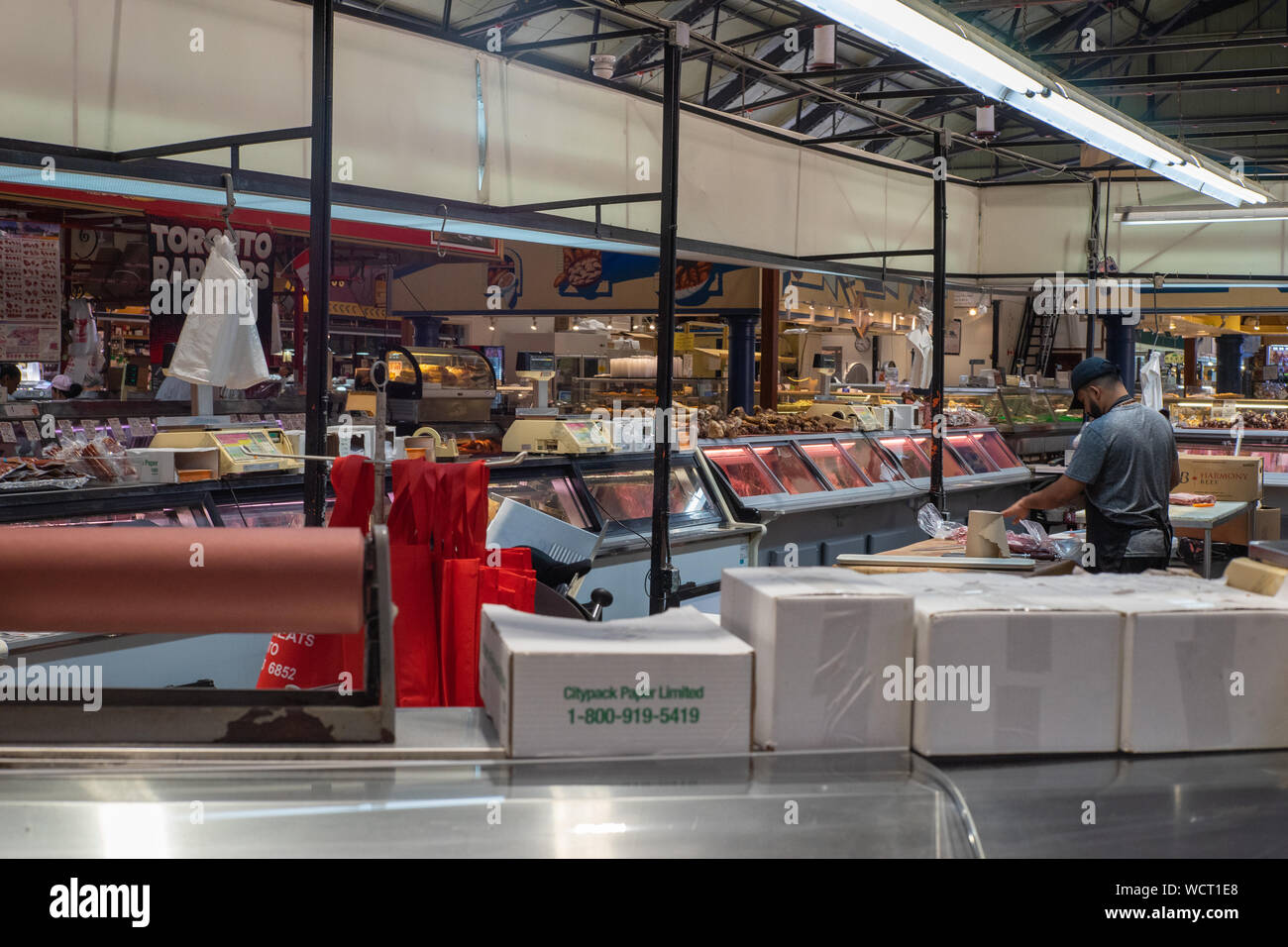 St Lawrence Markt hat das beste Essen in der Stadt und es ist ein erstaunlicher Ort zu besuchen, auch wenn Sie nicht alles kaufen. Stockfoto