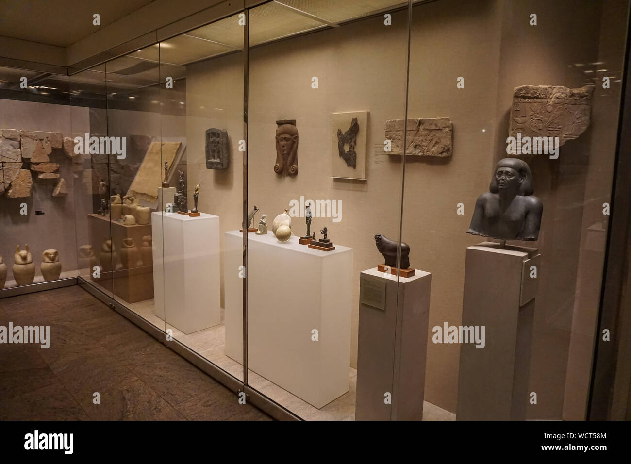 Ägyptische Entdeckungen, die in der Metropolitan Museum der Kunst, dem größten Kunstmuseum in den Vereinigten Staaten von Amerika Stockfoto