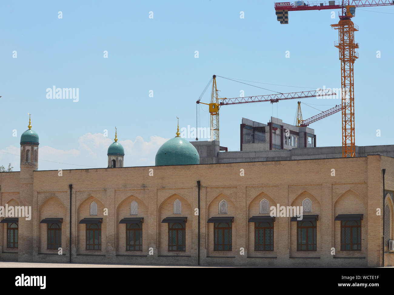 Öffentliche Bauarbeiten in hast Imam Square, Taschkent, Usbekistan Stockfoto