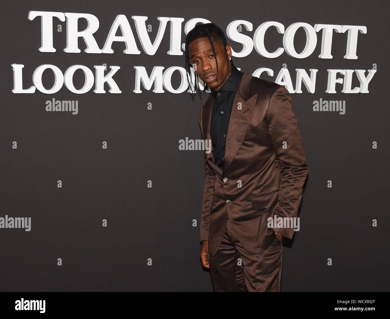 August 27, 2019, Santa Monica, Kalifornien, USA: Travis Scott besucht die Premiere von Netflix "Travis Scott: Look Mom Ich kann fliegen" in Santa Monica an Barker Hangar. (Bild: © Billy Bennight/ZUMA Draht) Stockfoto