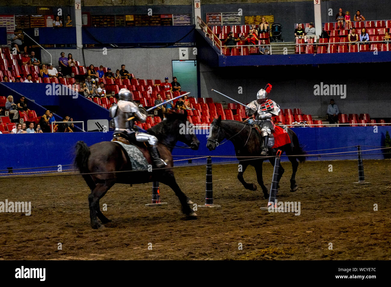 Knights of Valor, leben Fischerstechen, Agrodome, PNE Fair, Pacific National Exhibition, Hastings Park, Vancouver, British Columbia, Kanada Stockfoto