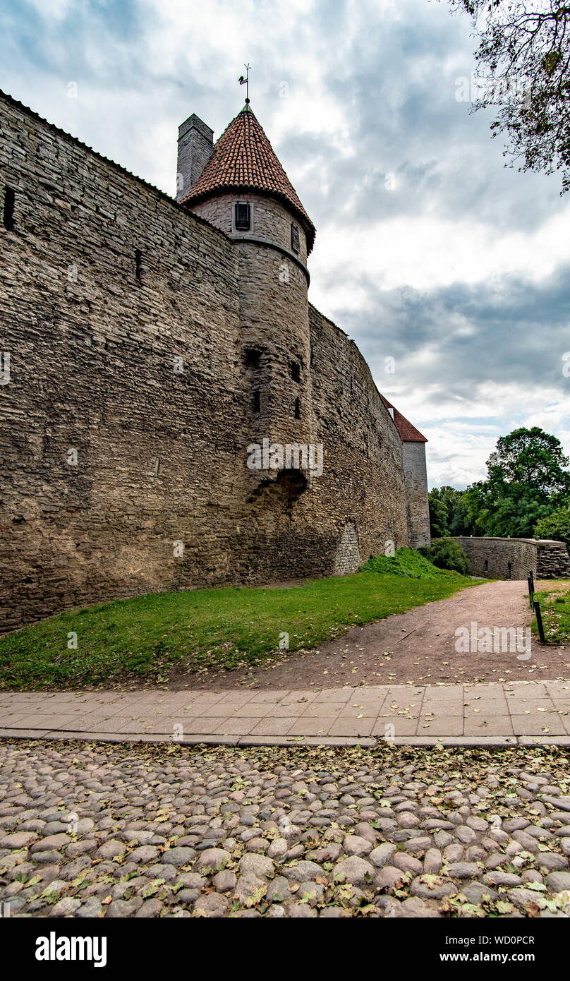 Die alte Stadtmauer in Tallinn Estland Stockfoto