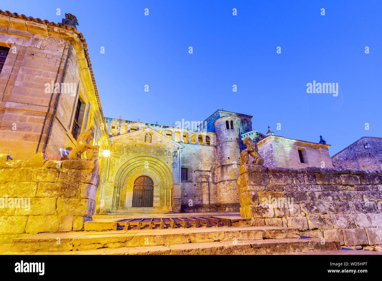 Colegiata de Santa Juliana in Santillana del Mar, Kantabrien, Spanien Stockfoto