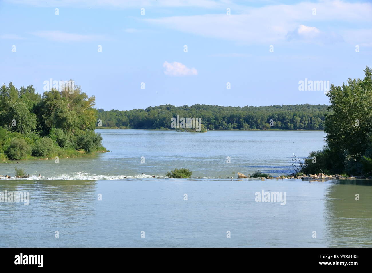 Bratislava, Slowakei, 18. Juli 2019: Bereich um den Donaudamm Cunovo in der Nähe von Bratislava, Slowakei, Europa Stockfoto