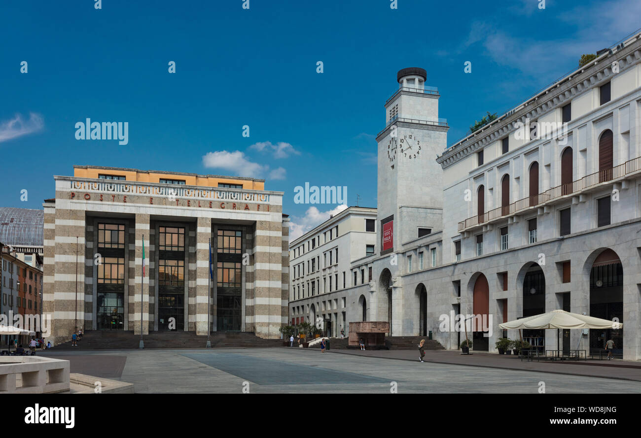 Brescia, Italien, Europa, August 2019, einen Blick auf die Gebäude auf der Piazza della Vittoria Stockfoto