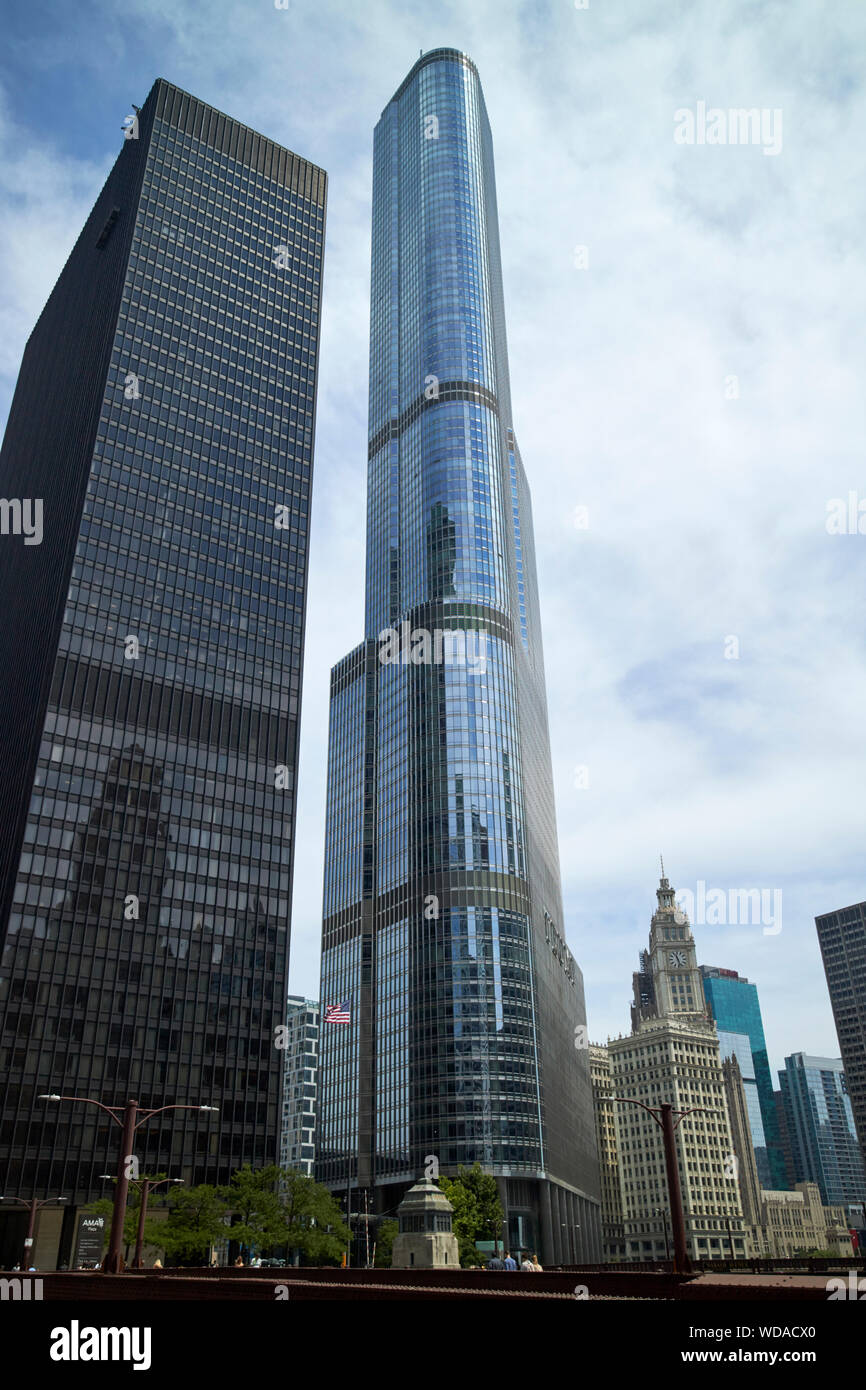 330 North Wabash das langham früher das ibm-gebäude und Trump Tower Chicago Illinois Vereinigte Staaten von Amerika Stockfoto