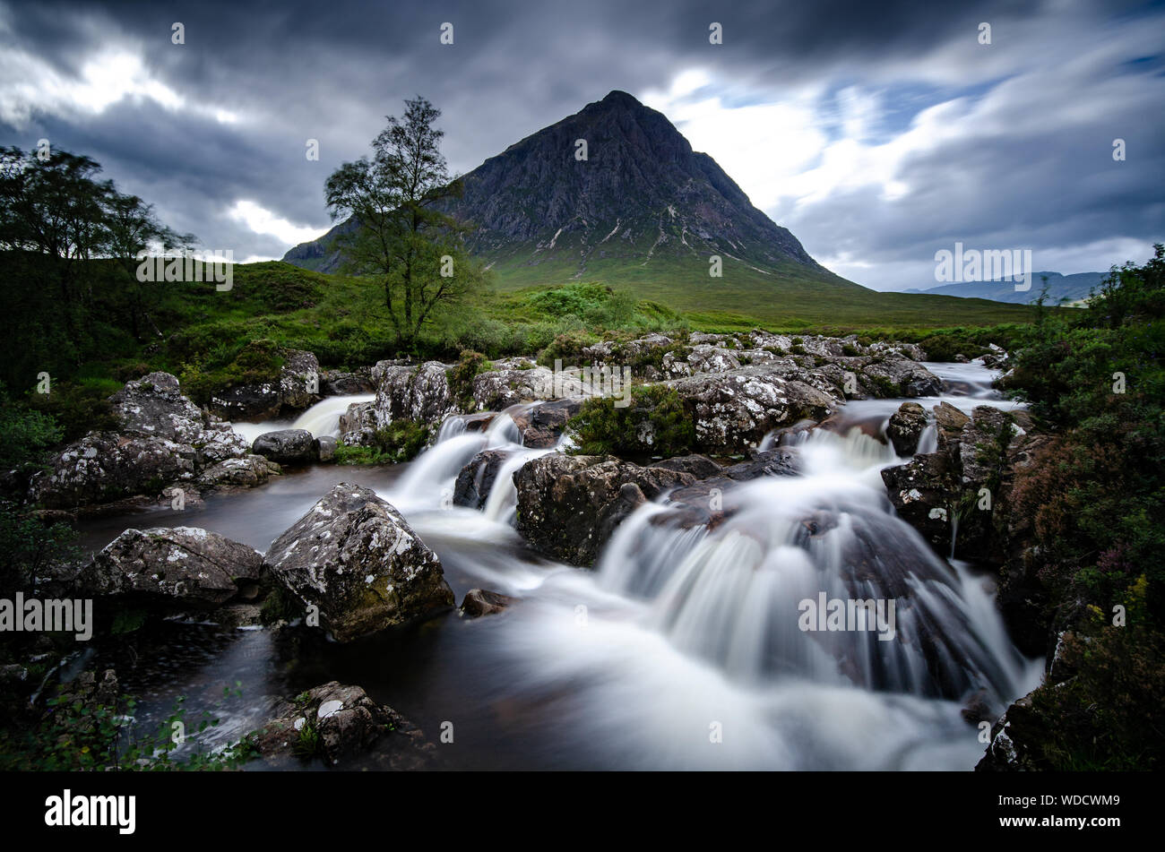 Buachaille Etive Mor Wasserfall Glencoe Schottland Stockfoto