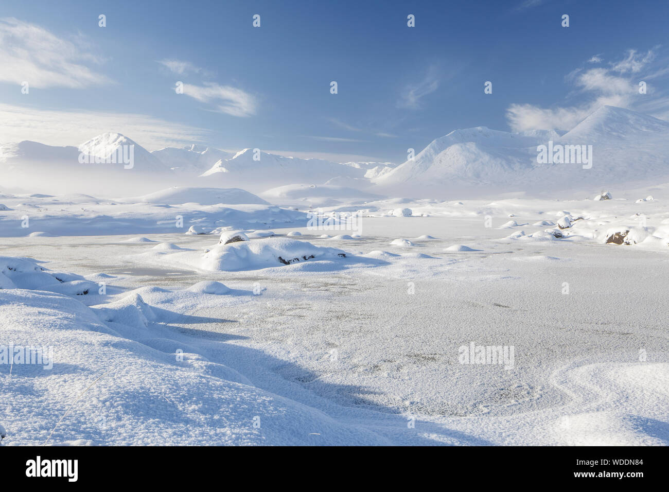Rannoch Moor und dem Schwarzen Berg in Schottland, Großbritannien. Für seine Verwüstung und Schönheit bekannt, Rannoch Moor ist in den Highlands von Schottland. Es hat Desig. Stockfoto