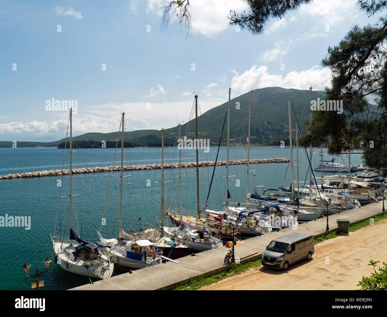 Yachten in der Marina auf der Vonitsa, Aetolia-Acarnania, Griechenland, Europa Stockfoto