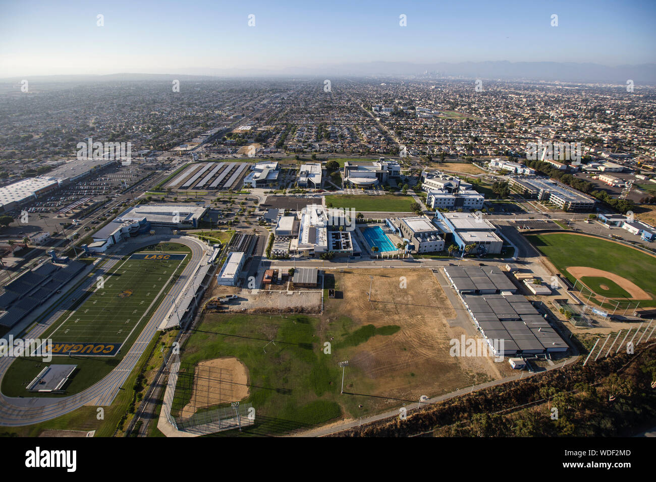 Los Angeles, Kalifornien, USA - 7. August 2017: Luftaufnahme von Los Angeles Southwest College Campus in Südkalifornien. Stockfoto