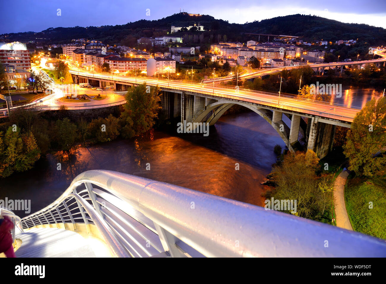 Jahrtausend Brücke über den Fluss Miño, Orense, Spanien Stockfoto