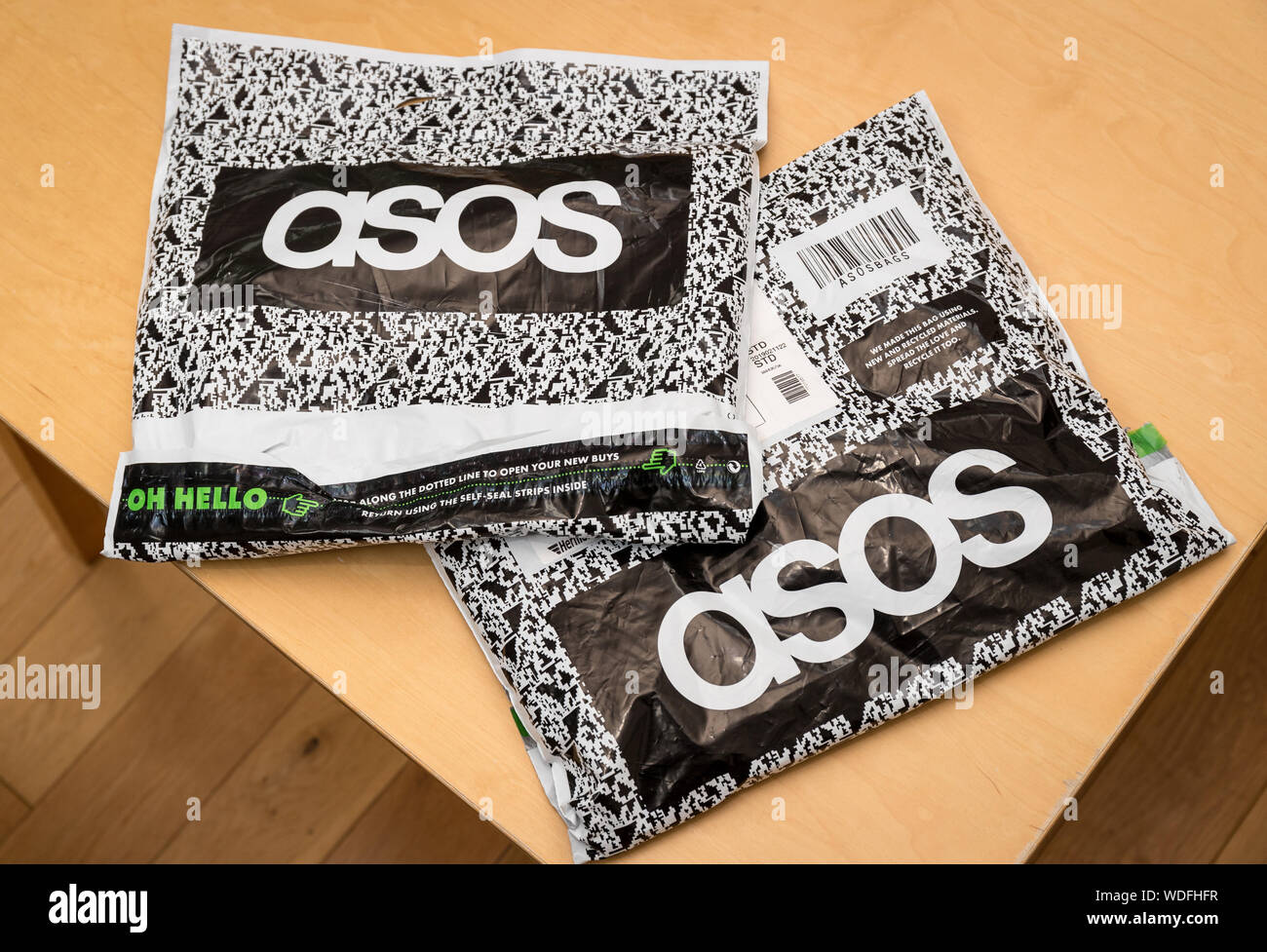 Asos Lieferung Stockfotos Und Bilder Kaufen Alamy