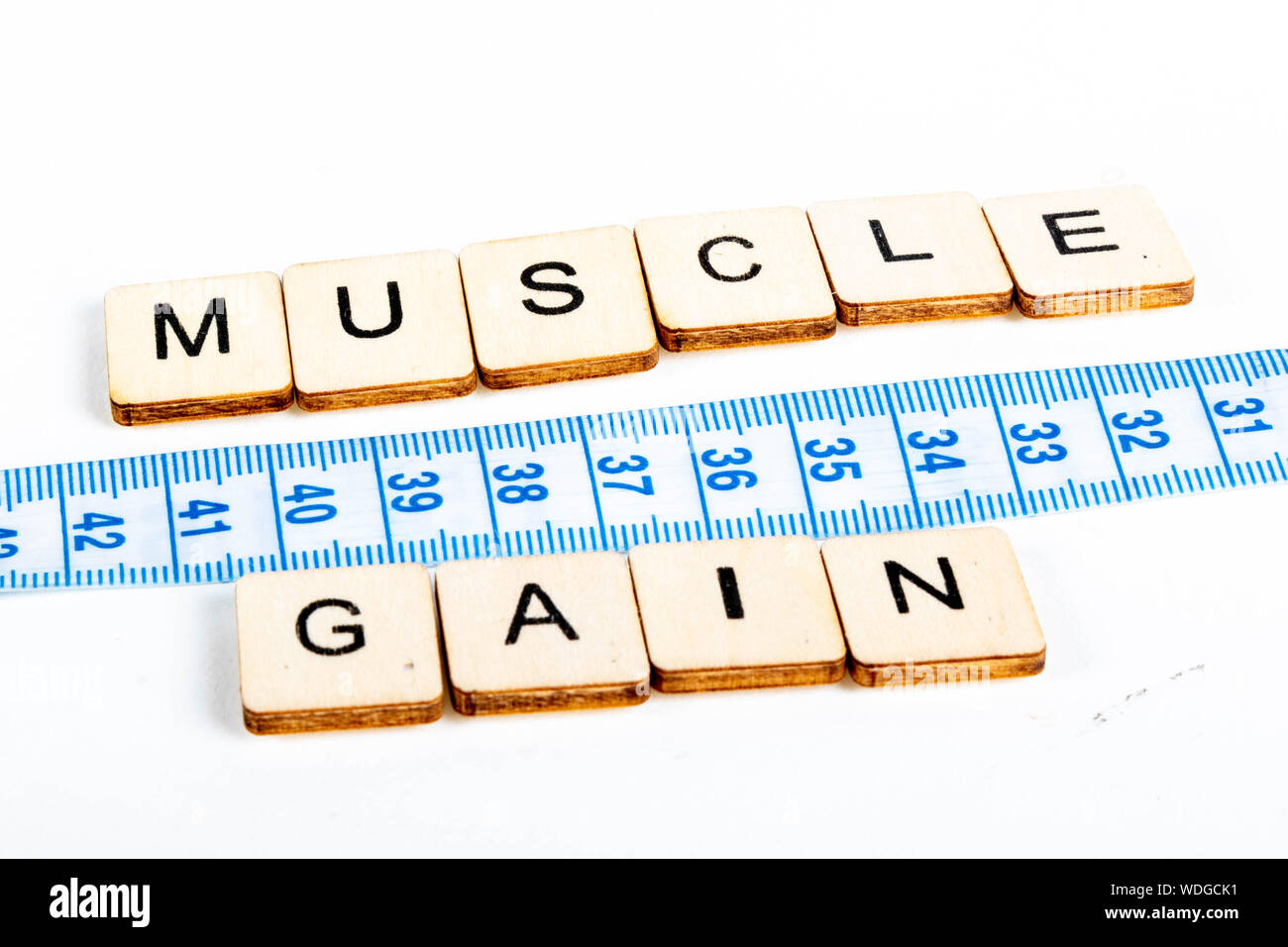 Gesundheit Konzept von einem Maßband messen auch die Nachricht Muskelaufbau Stockfoto