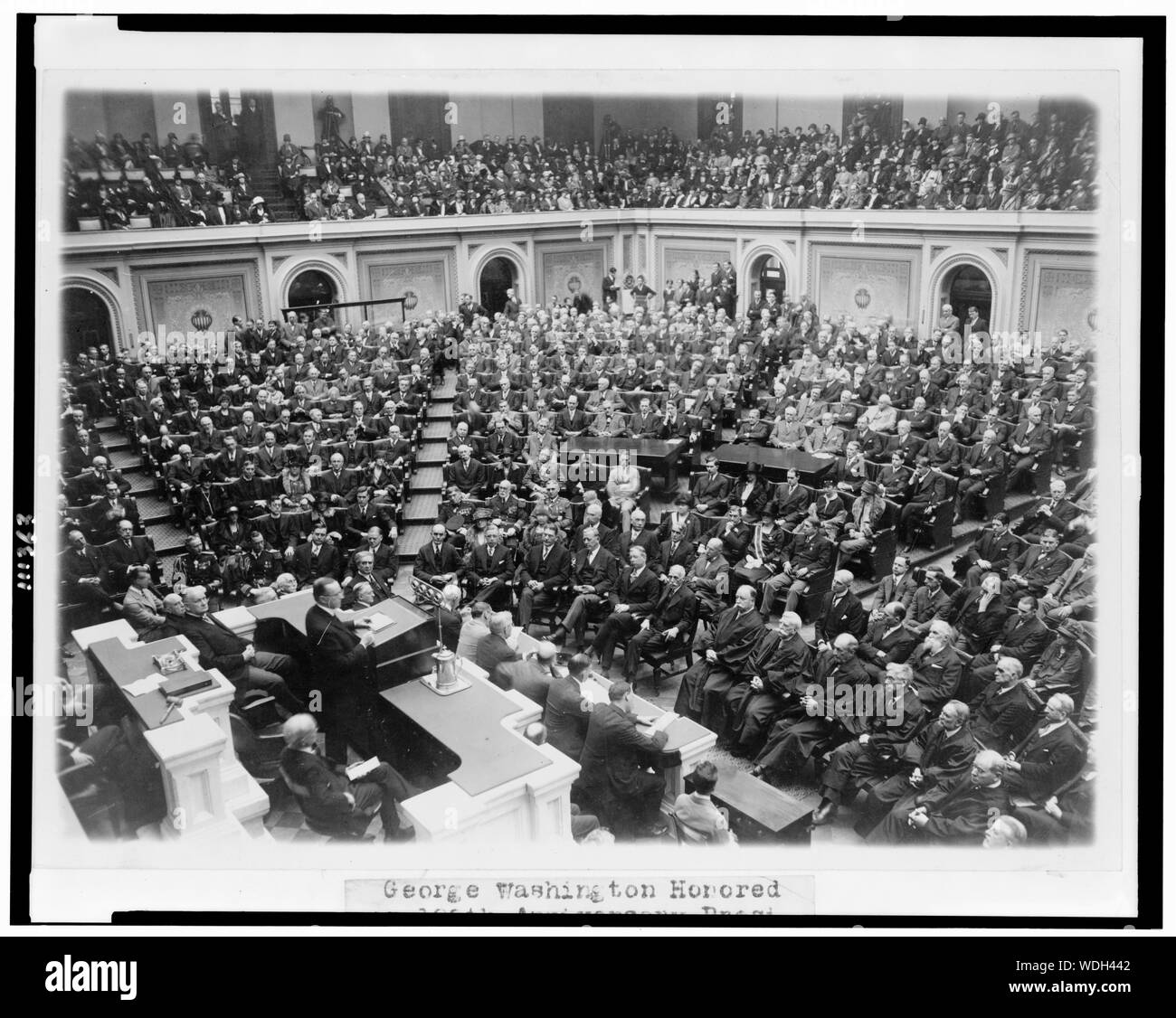 George Washington auf 190-jähriges Jubiläum geehrt - Präsident Coolidge sprechen am Denkmal... Abstract / Medium: 1 Fotoabzug. Stockfoto