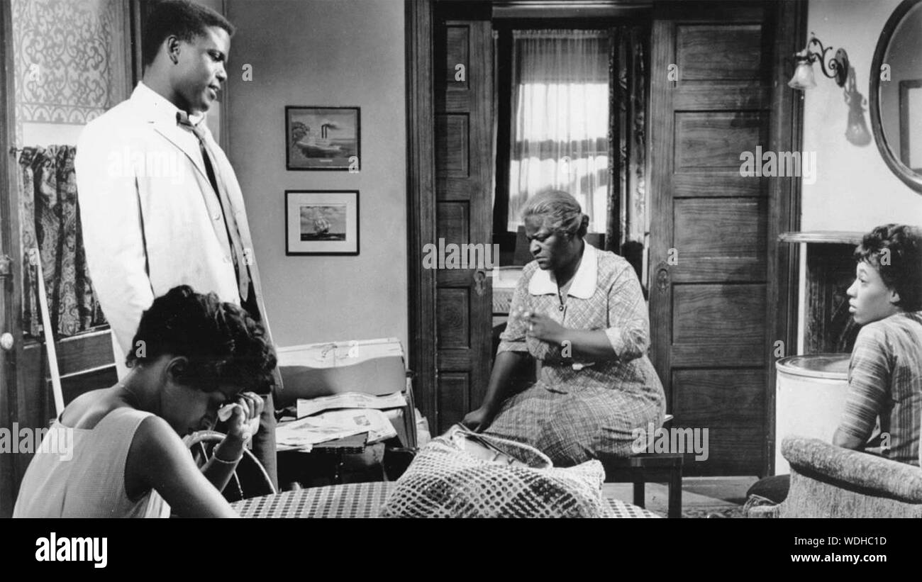 Eine Rosine IN DER SONNE 1961 Columbia Pictures Film mit Sidney Poitier links und Claudia McNeil center Sitzen Stockfoto