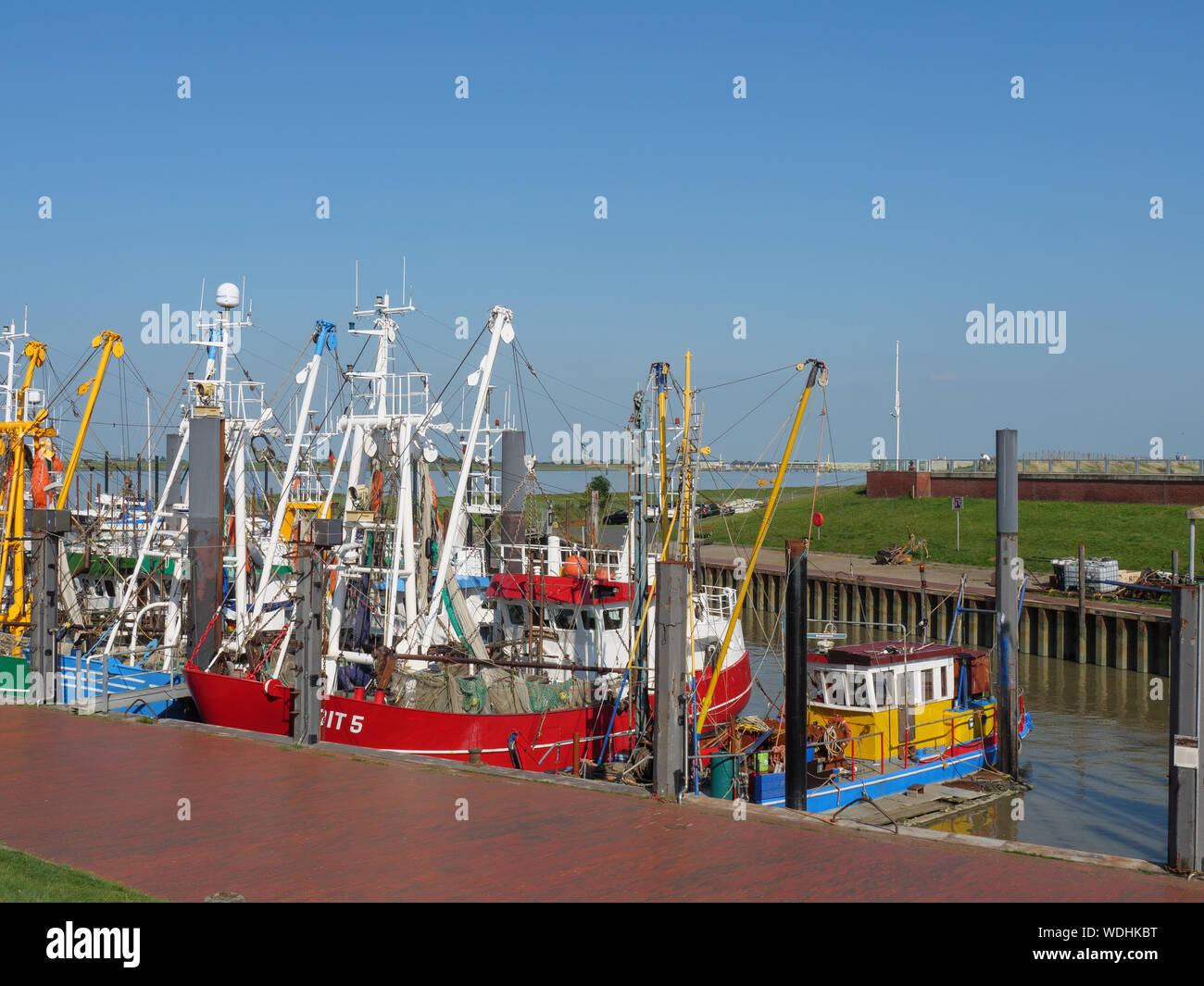 Stadt An Der Ems In Nordrhein Westfalen 6 Buchstaben Das Dorf von Ditzum an der Ems in Deutschland Stockfotografie - Alamy