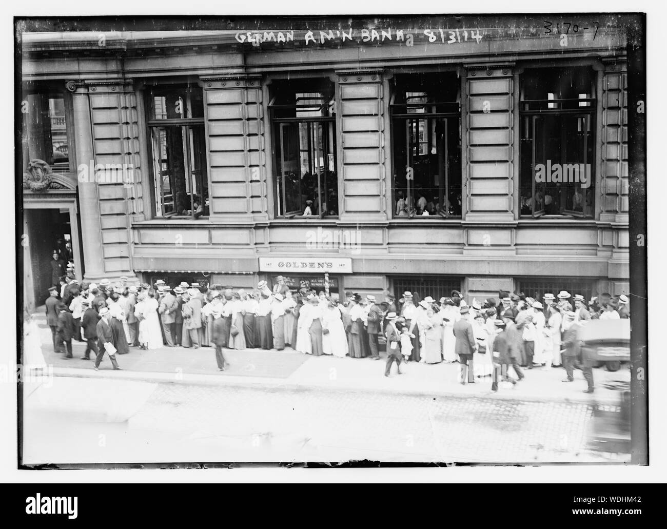 Deutsche bin'n [d. h. die amerikanischen] Bank Abstract / Medium: 1 Negativ: Glas 5 x 7 in. oder kleiner. Stockfoto