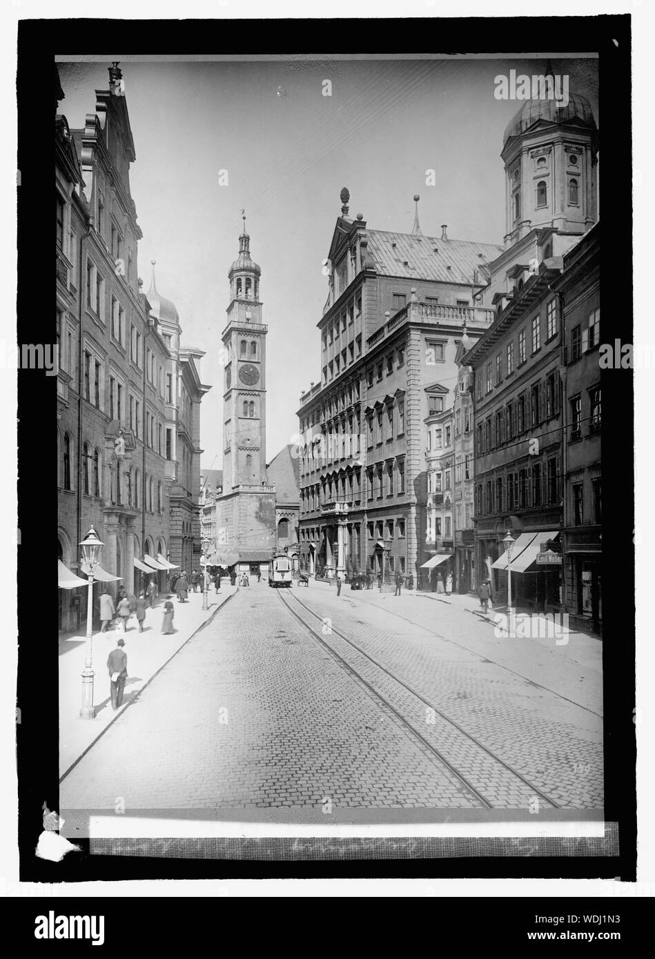 Deutschland, Augsburg. Rathain mit Perlach und [...] Gebäude. Abstract / Medium: 1 Negativ: Glas 5 x 7 in. oder kleiner Stockfoto