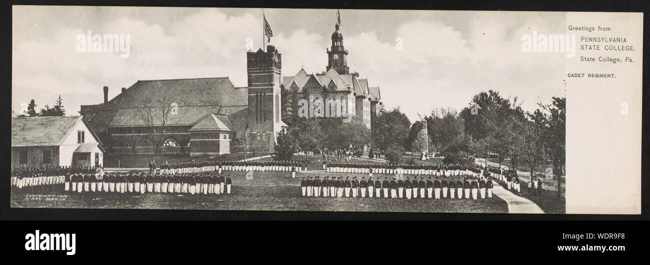 Grüße aus Pennsylvania State College, State College, PA: Cadet Regiment Abstract / Medium: 1 drucken (Postkarte) Stockfoto