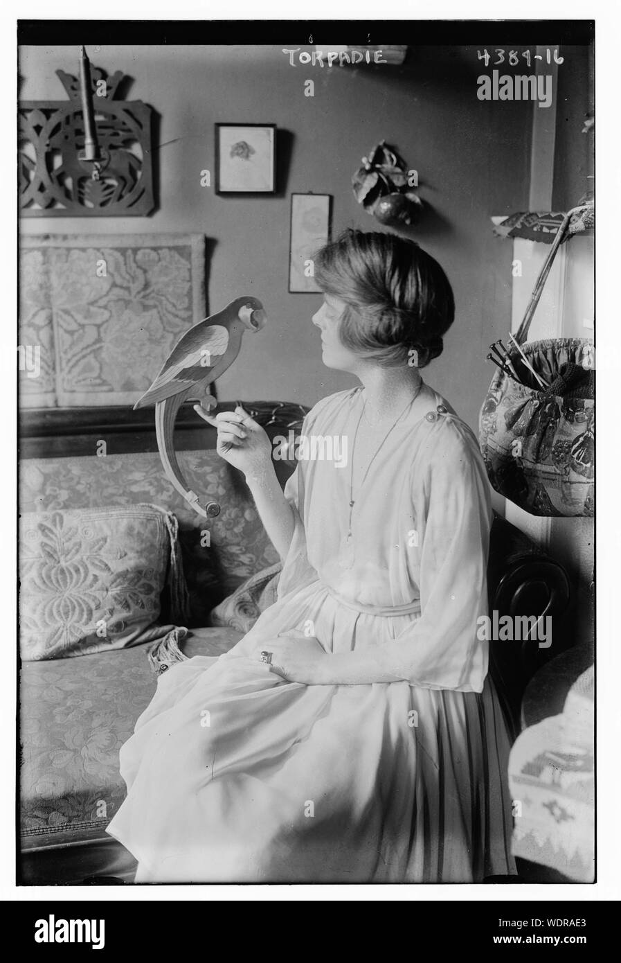 Greta] Torpadie Abstract / Medium: 1 Negativ: Glas 5 x 7 in. oder kleiner. Stockfoto