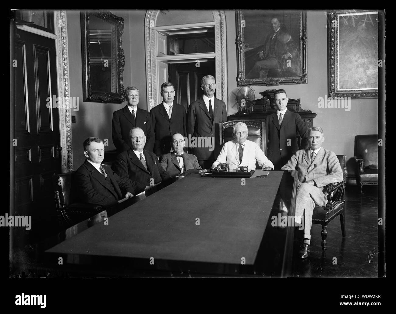 Gruppe Frank Kellogg am Kopf der Tabelle Abstract / Medium: 1 Negativ: Glas 5 x 7 in. oder kleiner Stockfoto