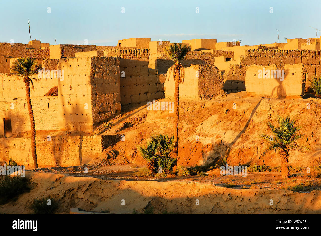 Stadtbild Am Erg Chebbi Wüste gegen Sky Stockfoto