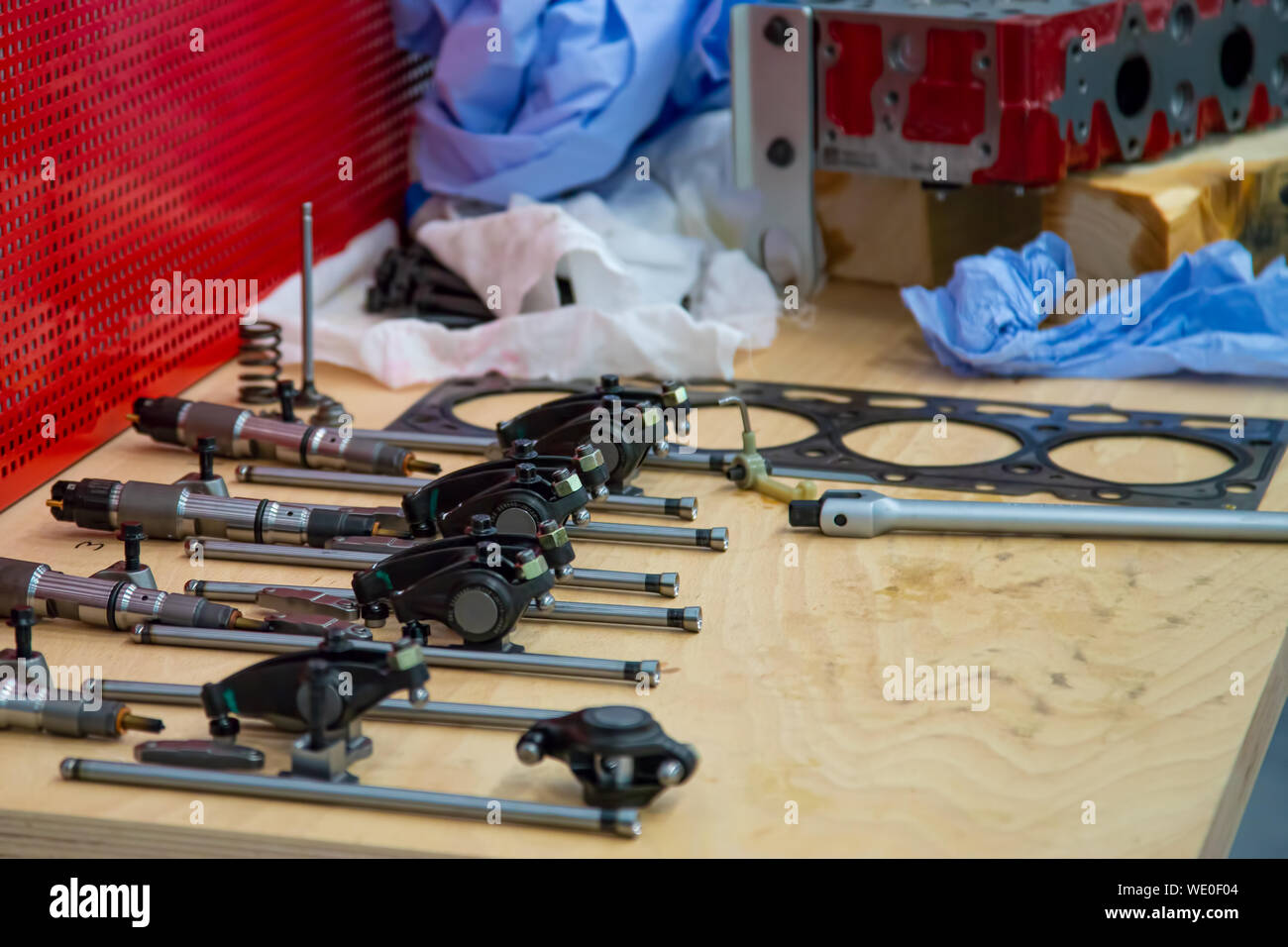 Mechanischen Werkzeugen. Automotive Motor instandsetzen. Stockfoto